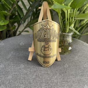 Tem đồng dập nổi giả cổ
